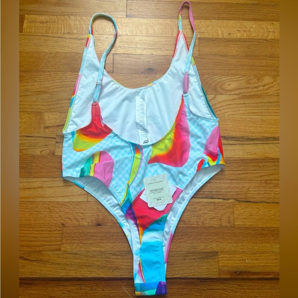 Women’s Multicolor Scoop-Back One-Piece Swimsuit